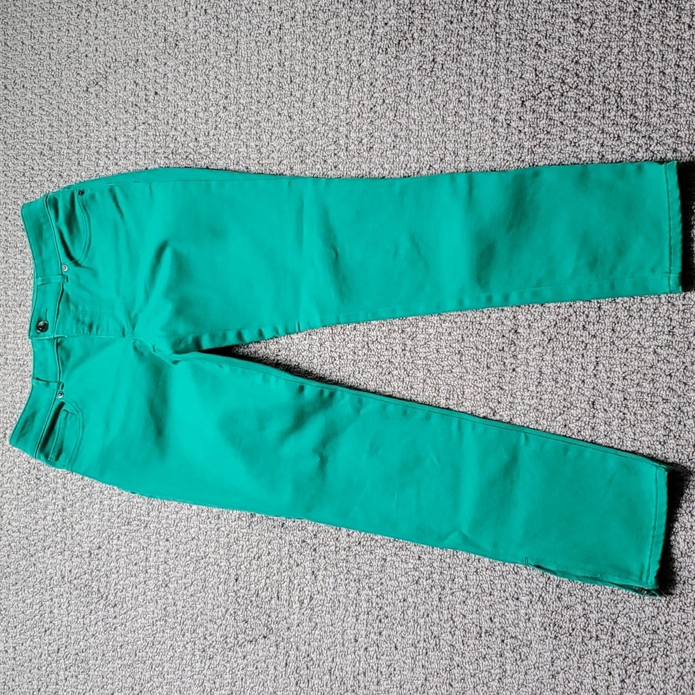 Chicos size 00 So Slimming ankle jeans